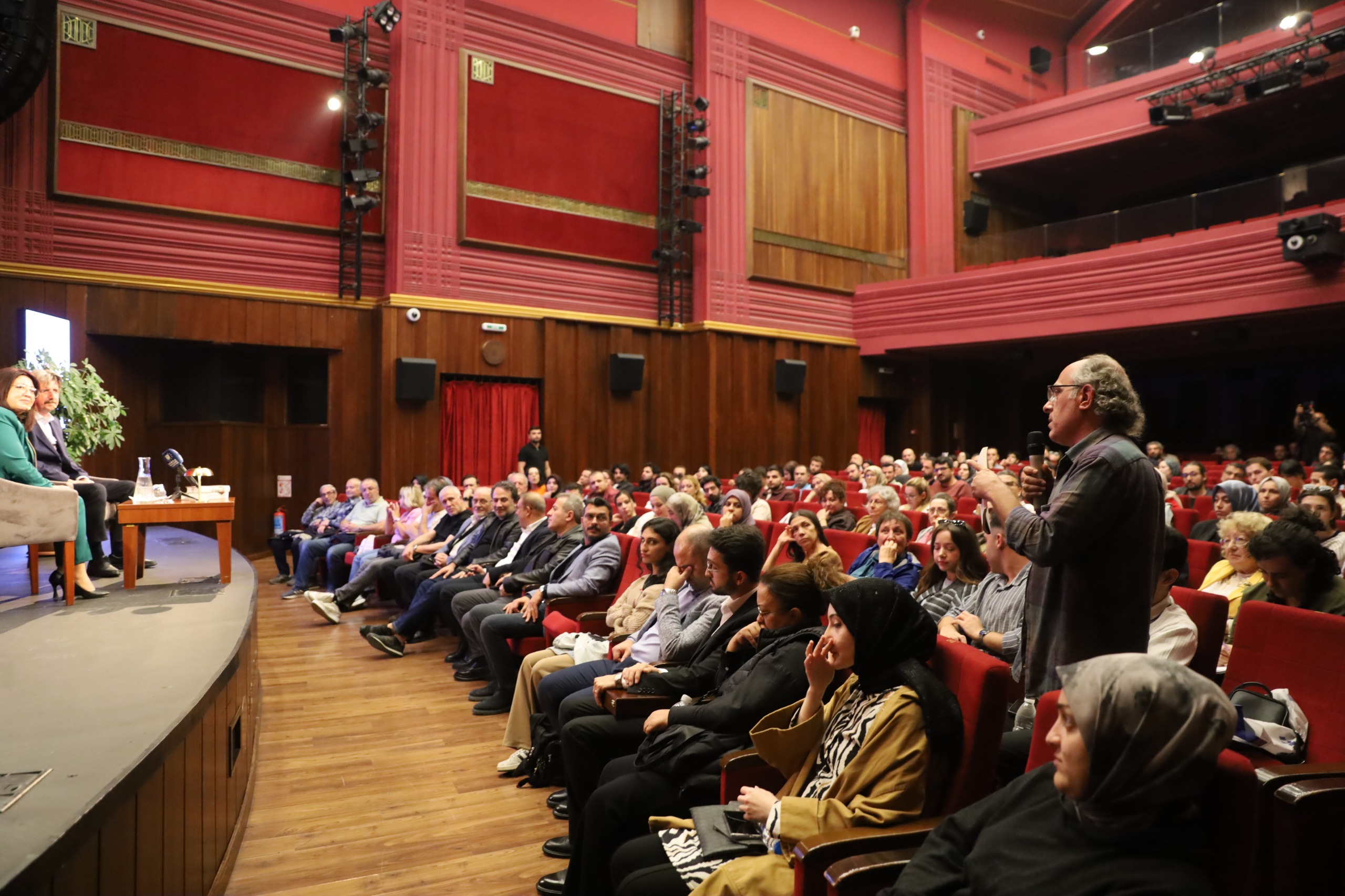 Bursa Felsefe Buluşmaları Prof. Dr. Ferudun Yılmaz ile başladı